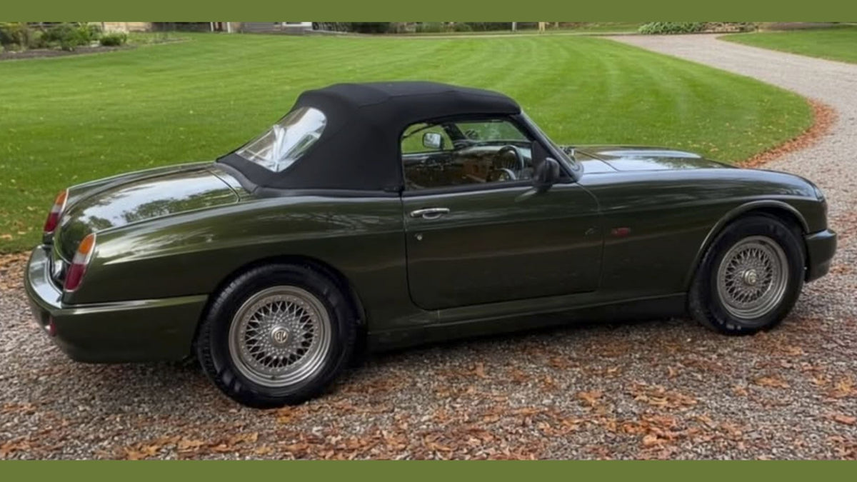 MG RV8 1994