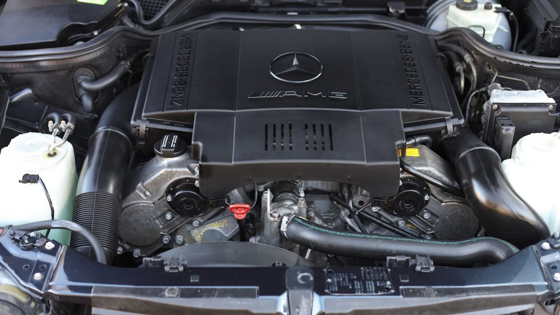 Mercedes-Benz E50 AMG 1996 — foto 21