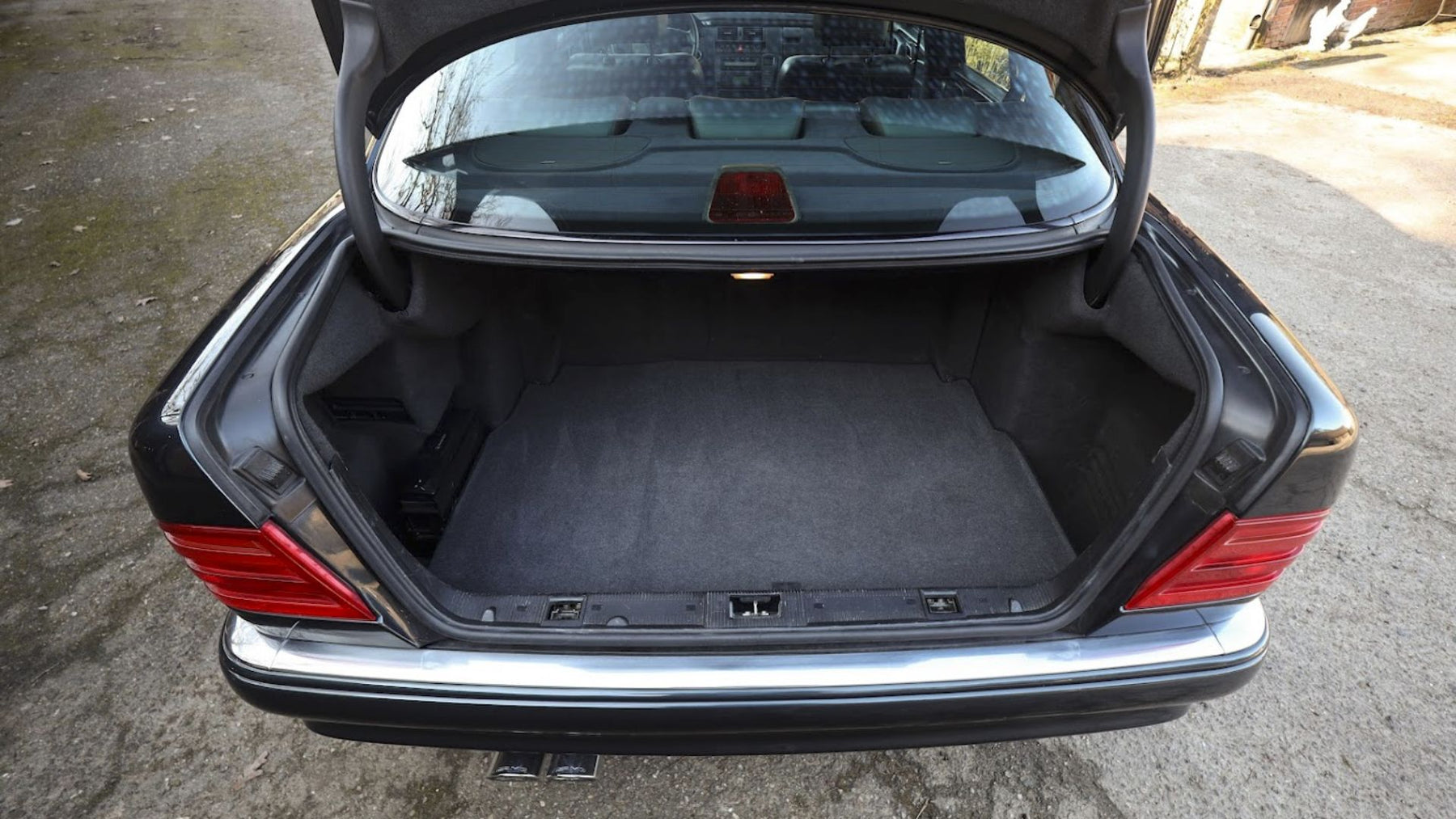 Mercedes-Benz E50 AMG 1996 — foto 18