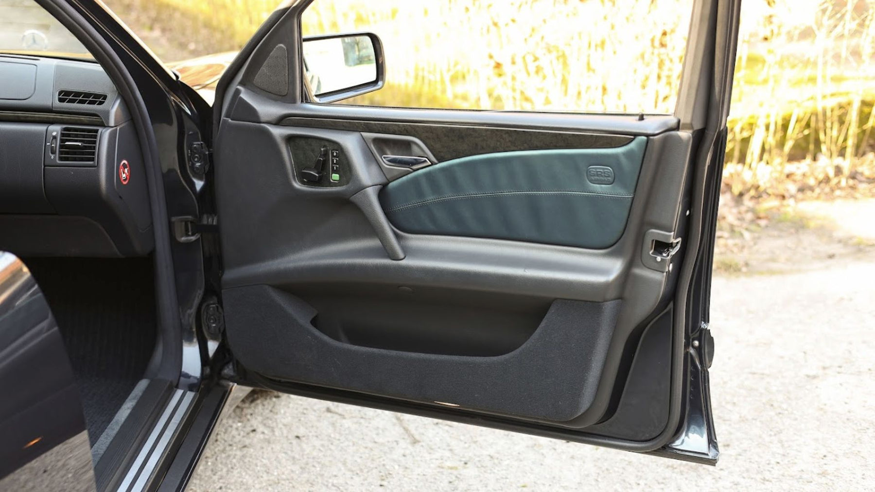 Mercedes-Benz E50 AMG 1996 — foto 17