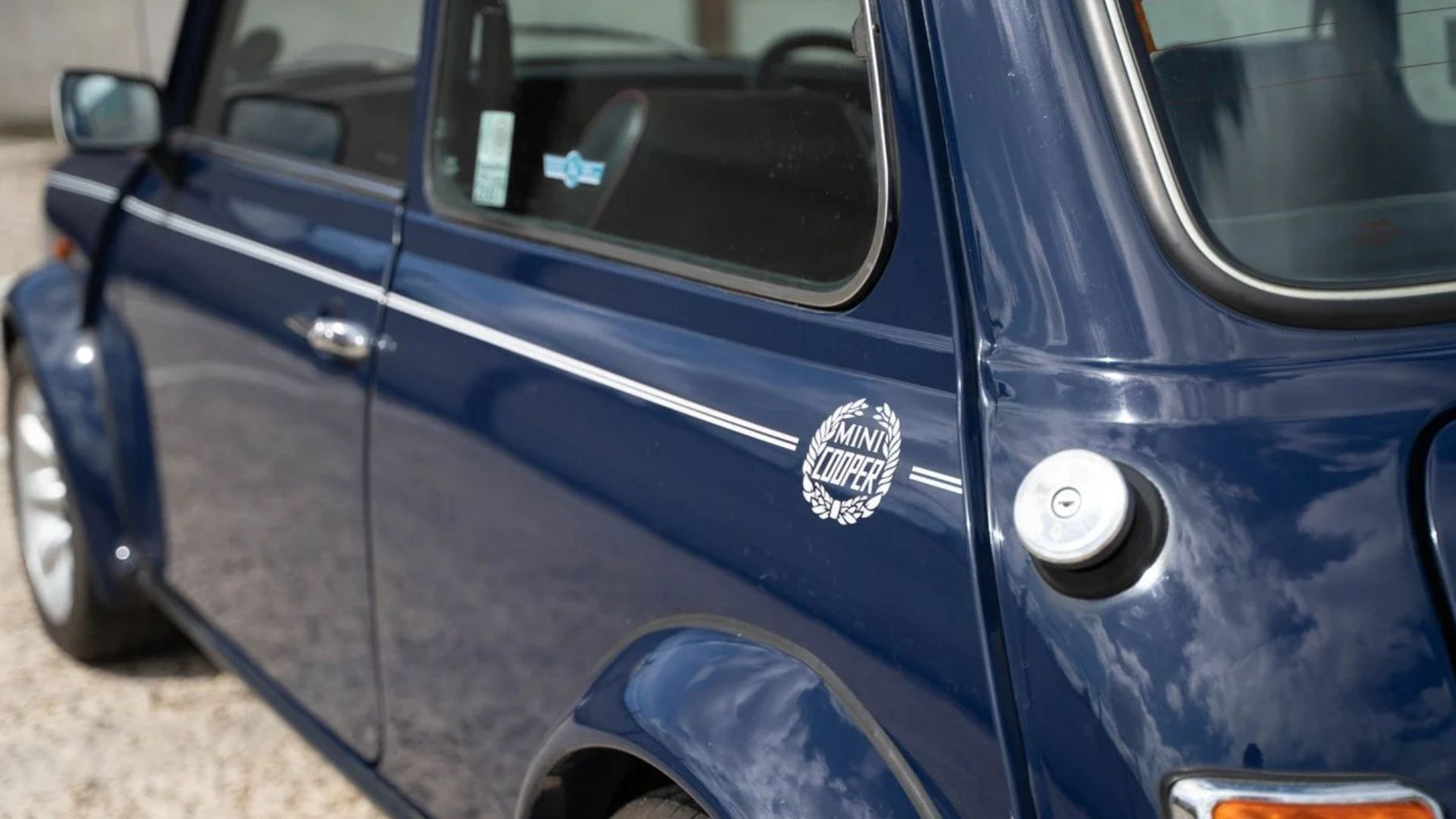 Mini Mayfair 1985