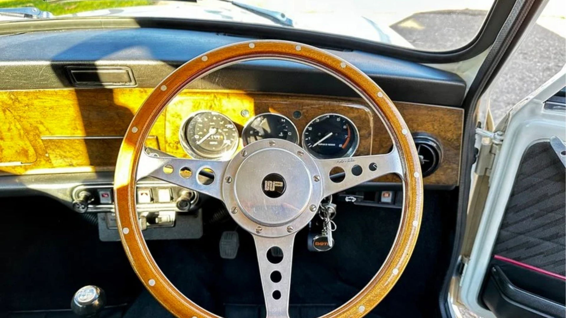 Mini Mayfair 1983 — foto 11