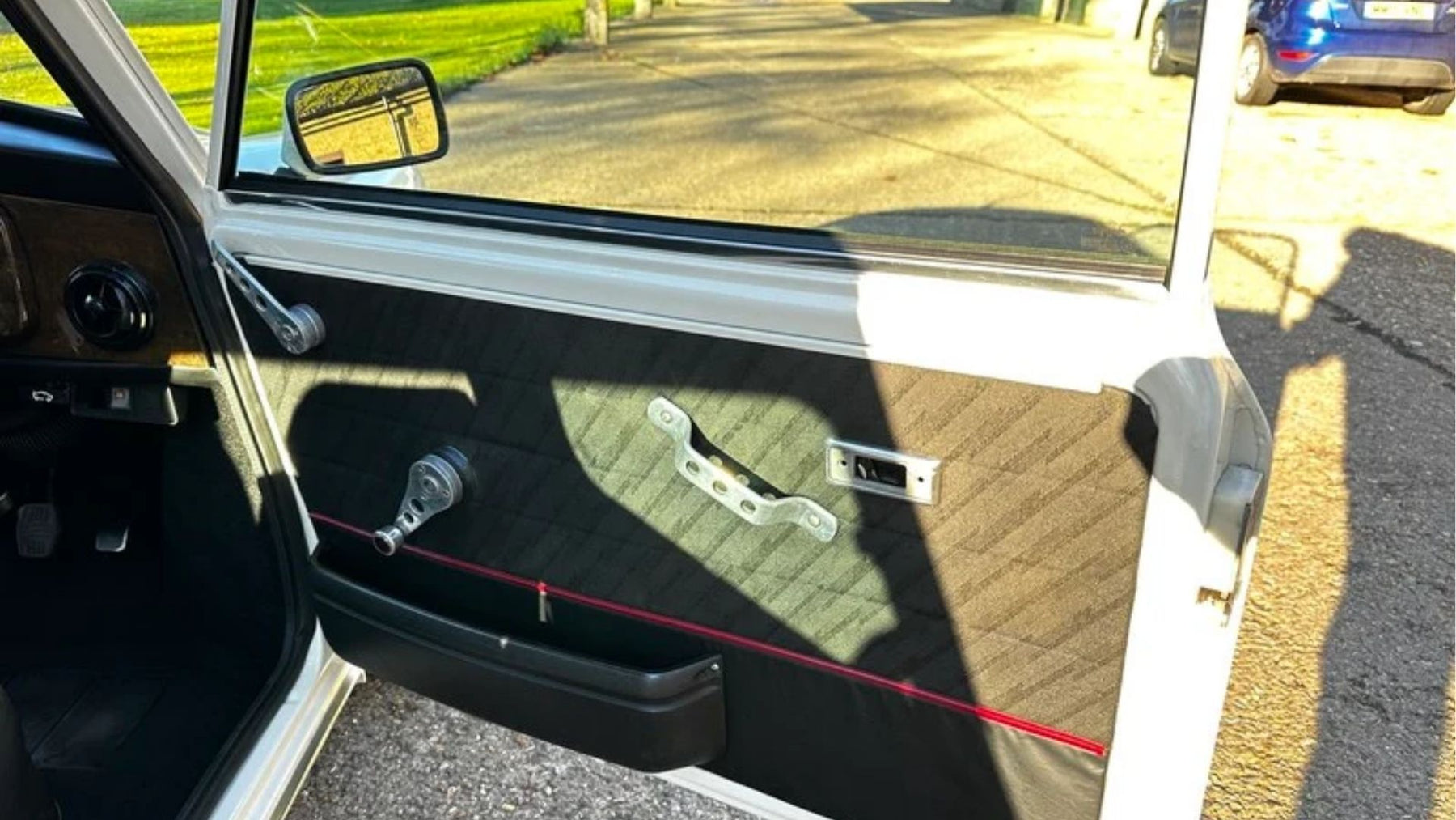 Mini Mayfair 1983 — foto 12