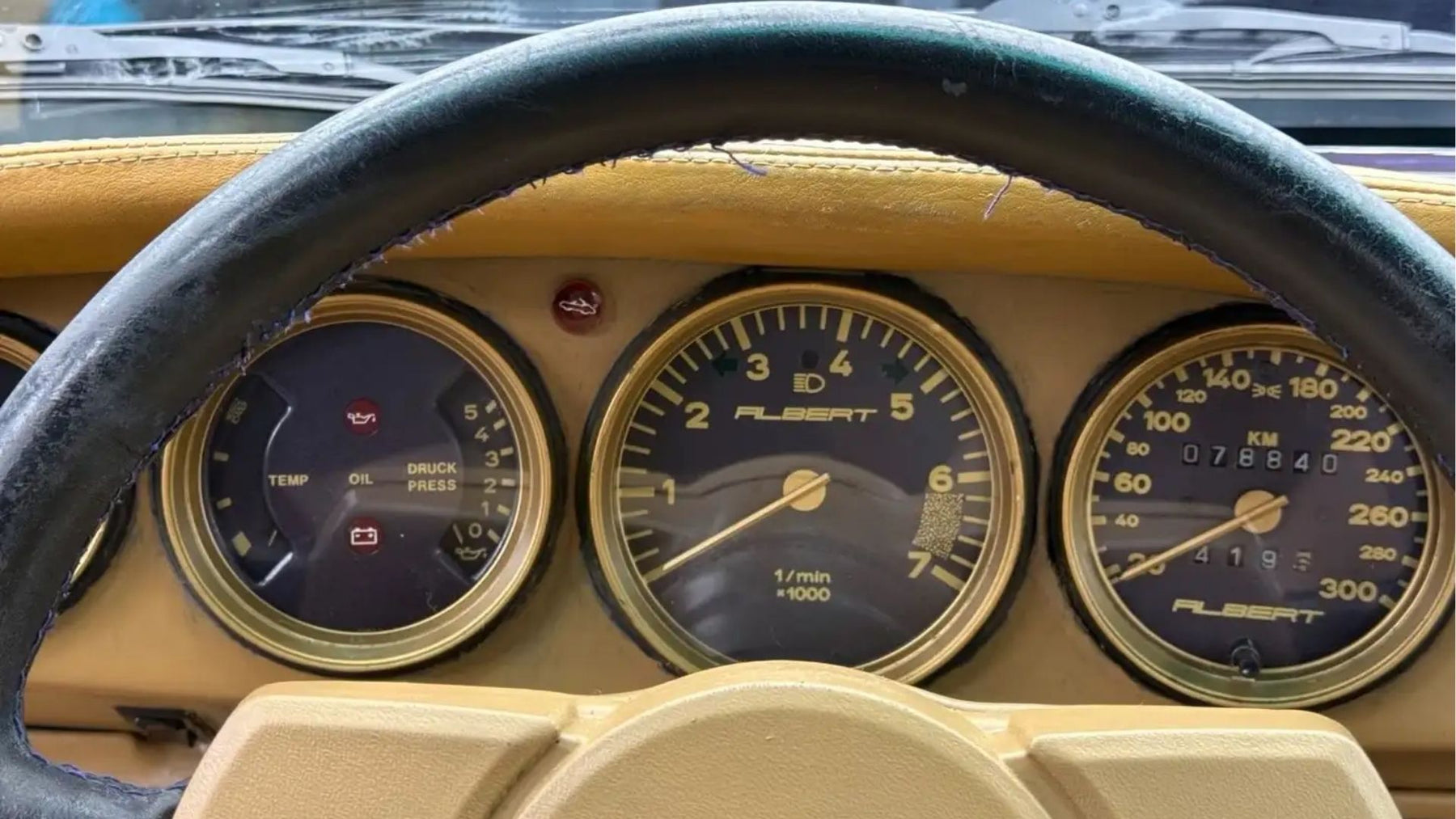 Porsche 964 Cabriolet Flatnose 1992 — foto 11