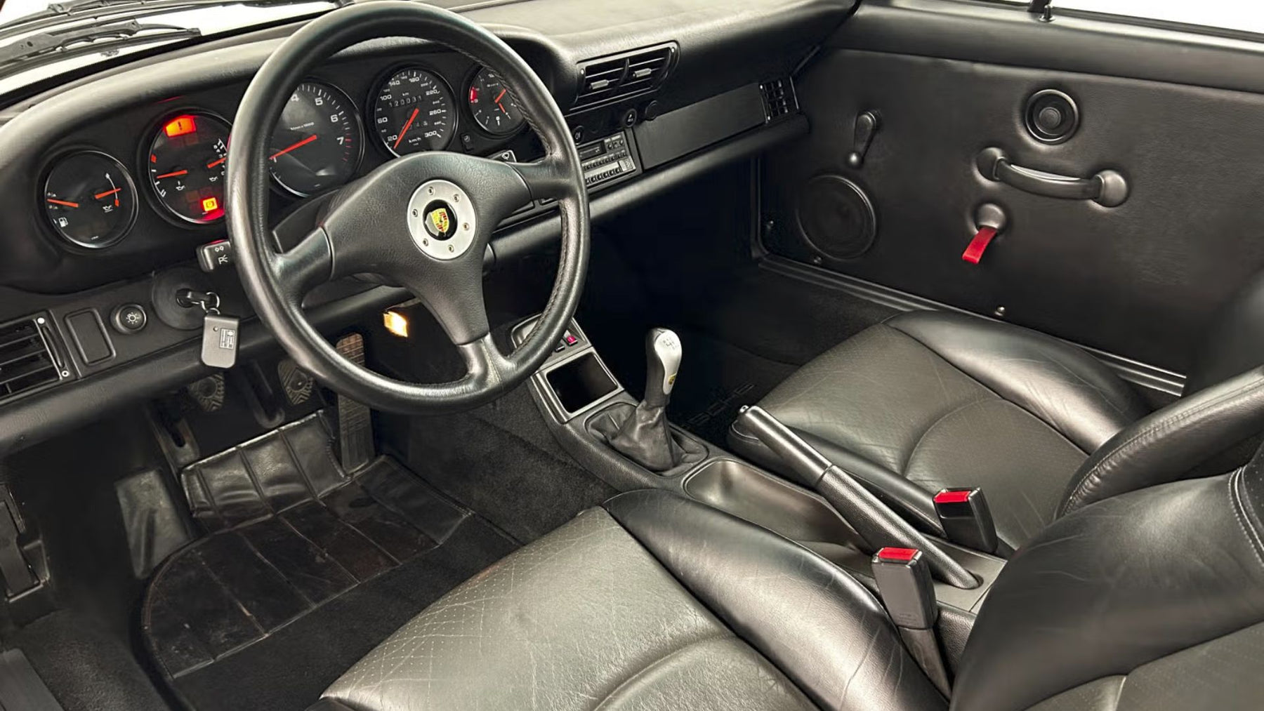 Porsche 993 Carrera RS Touring 1995