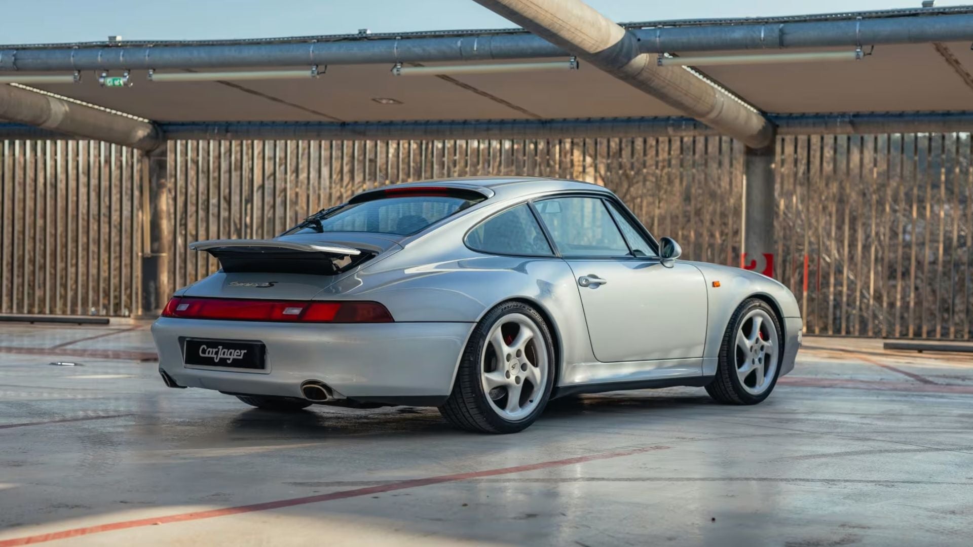 Porsche 911 993 carrera 4 S 3