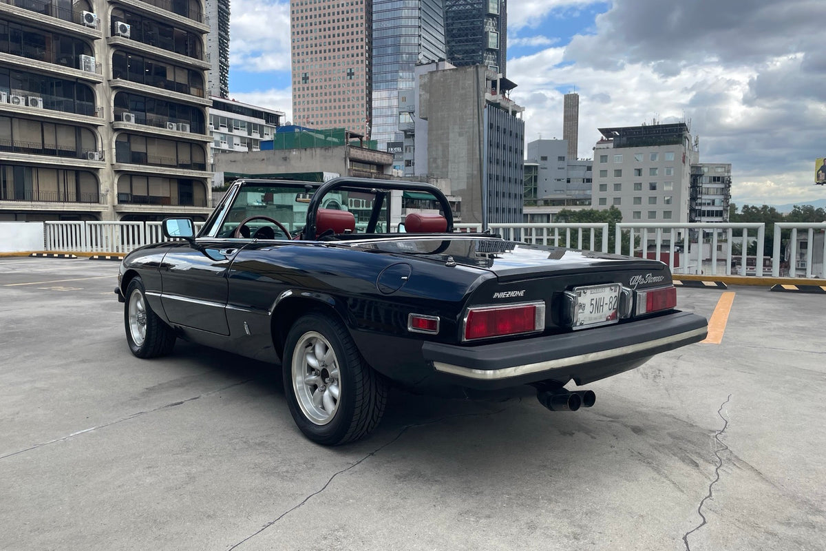 Alfa Romeo Spider 2000 1978, tres cuartos trasero derecho