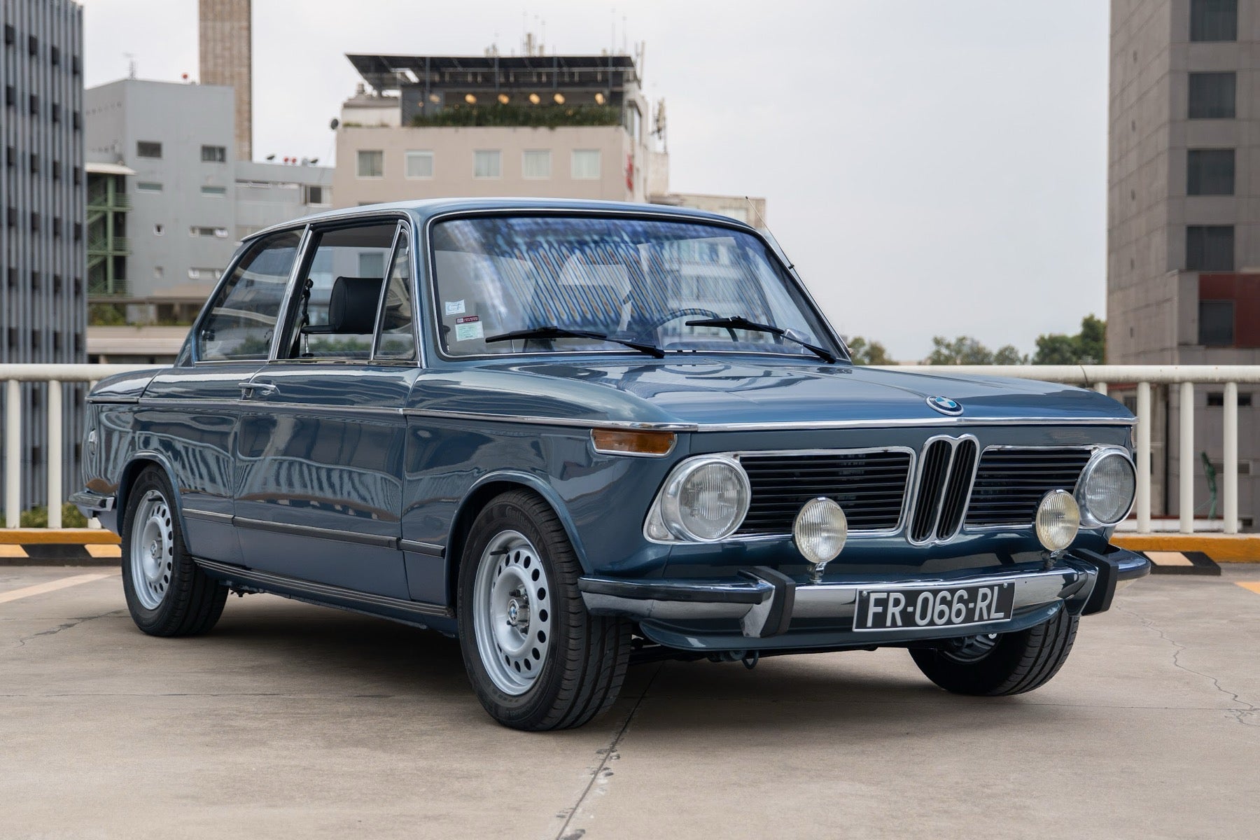 BMW 2002 1973 azul - foto 10