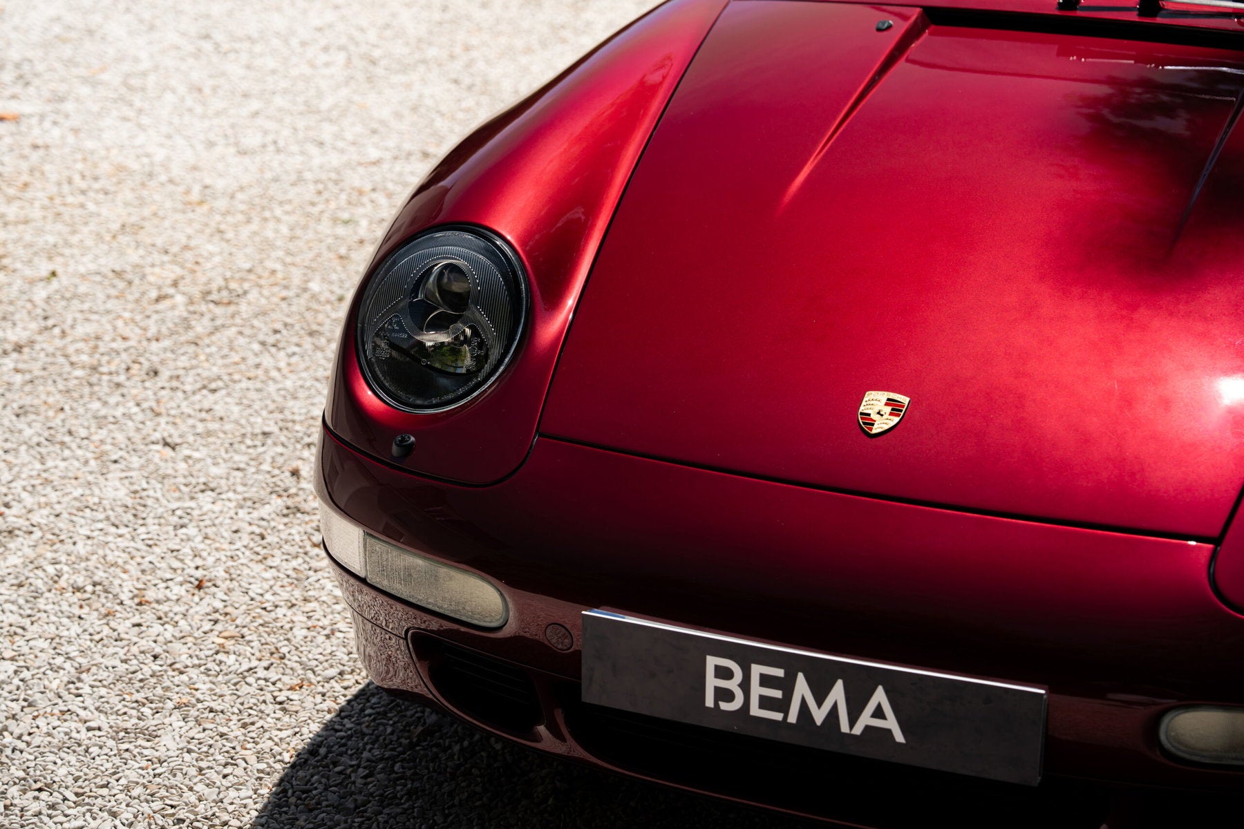 Porsche 993 Carrera 4S 1995 — Arena Red