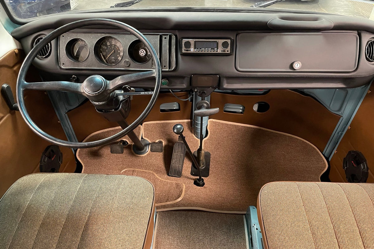 Volkswagen Combi Westfalia 1978, tablero restaurado