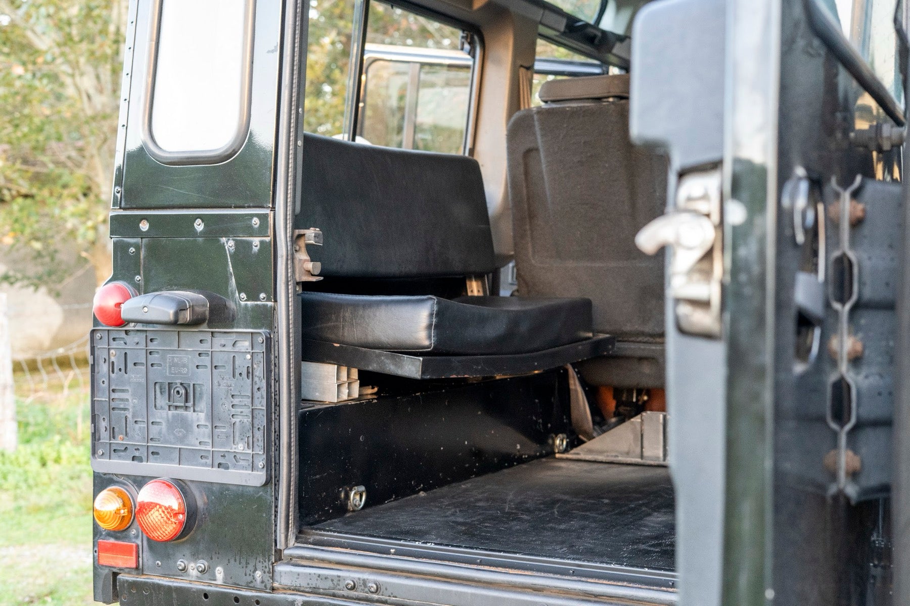 Land Rover Defender 110 TD4 1987 negro - foto 22