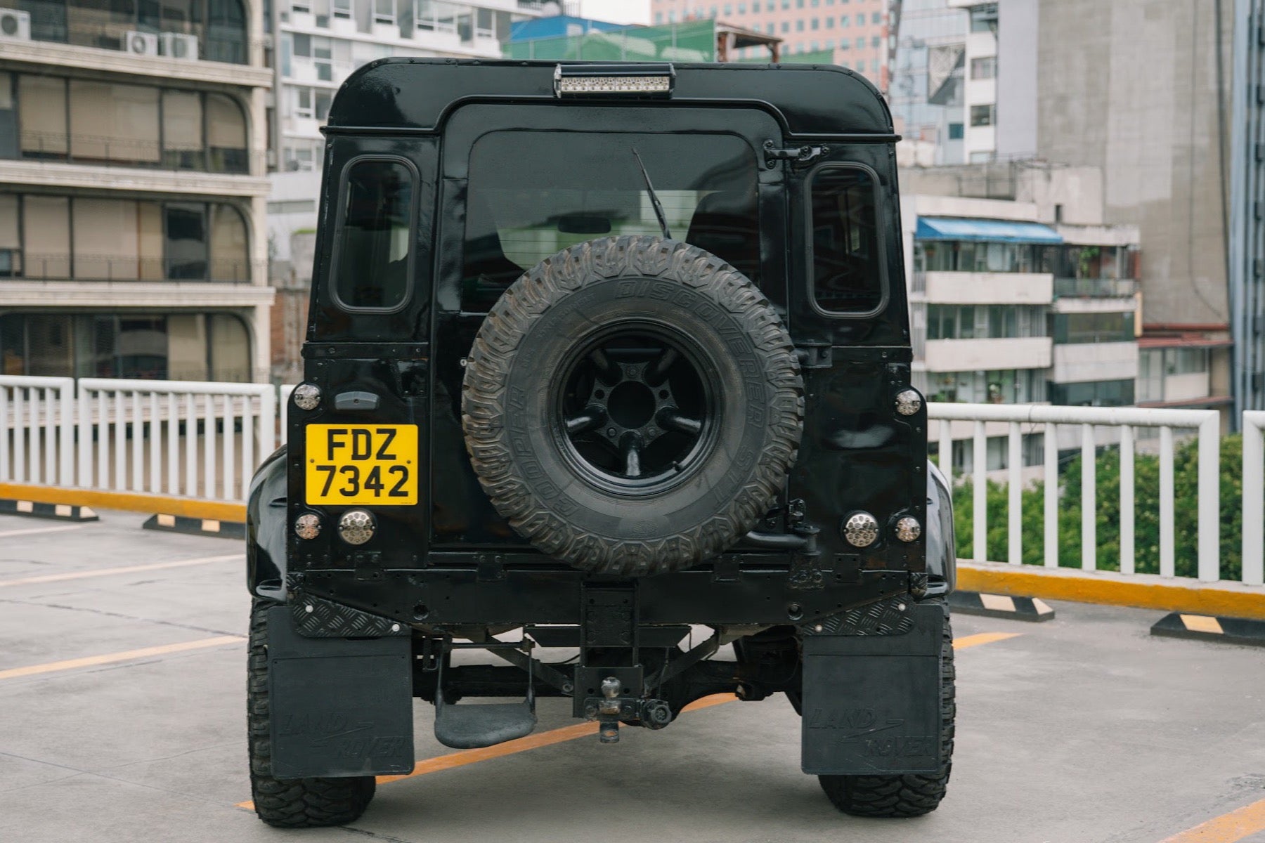 Land Rover Defender 90 2.5 TDI 1989 negro - foto 12