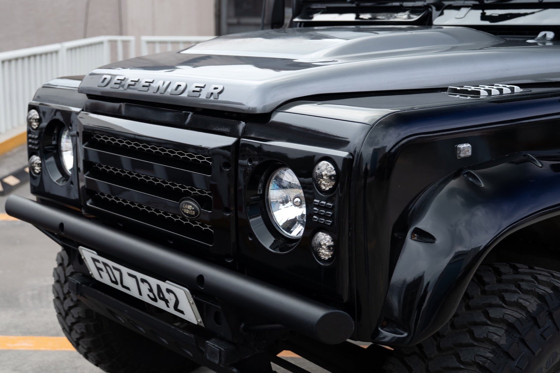 Land Rover Defender 90 2.5 TDI 1989 negro - foto 14