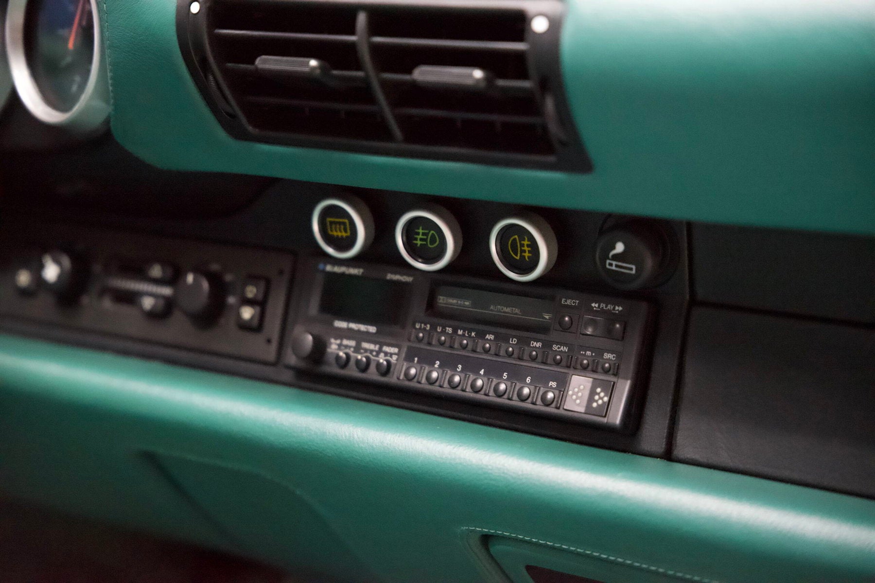 Porsche 964 Carrera 2 Cabriolet Turbo Look 1992