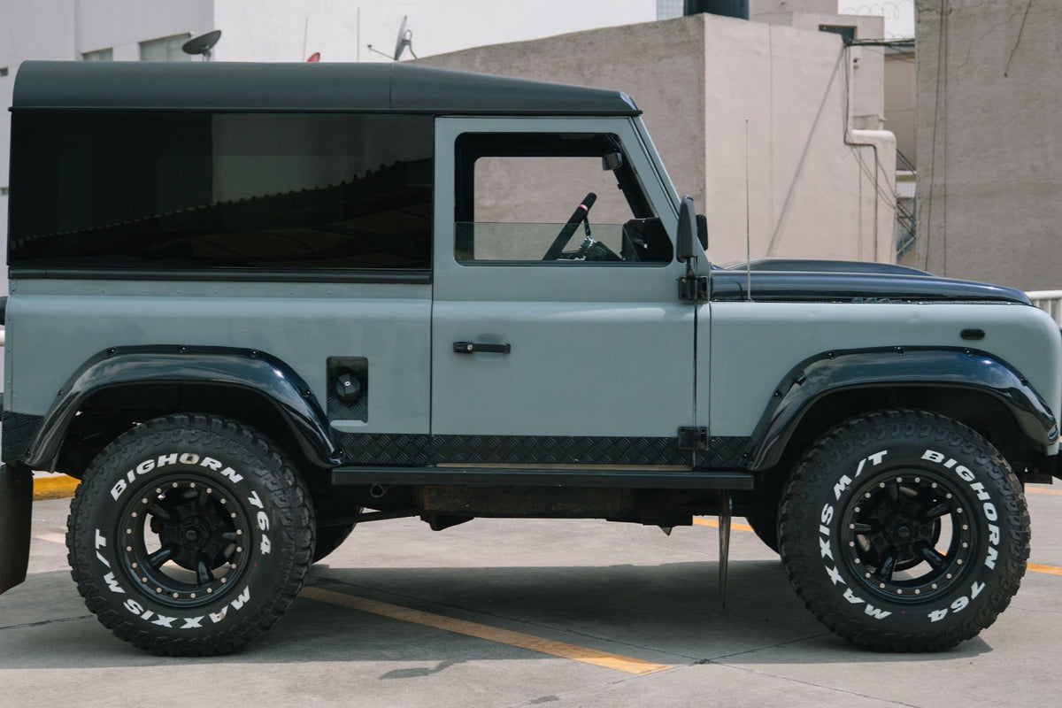 Land Rover Defender 90 V8 1988