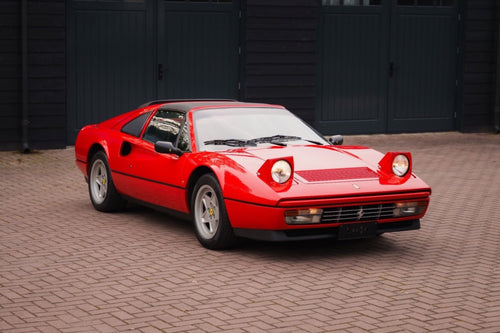 Ferrari 328 GTS 1987 Rosso Corsa, vista frontal tres cuartos