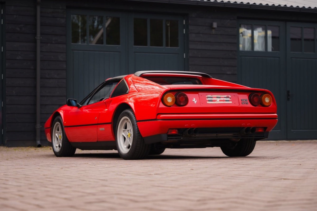 Ferrari 328 GTS 1987, frontal tres cuartos