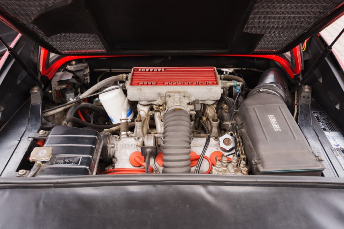 Ferrari 328 GTS 1987, motor V8 3.2 L