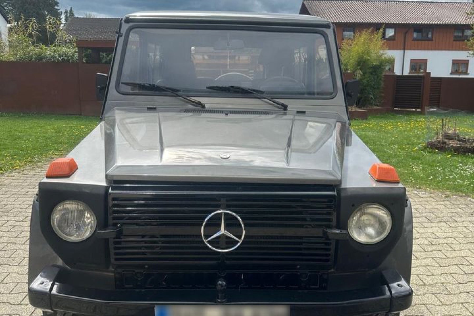 Mercedes-Benz 230 GE 1982 gris - foto 3