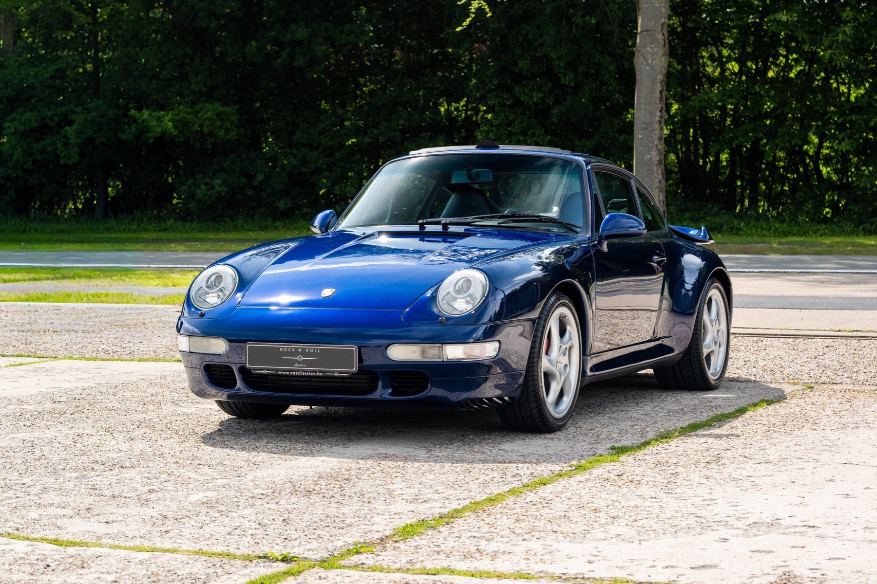 Porsche 993 Turbo 1995 — Iris Blue