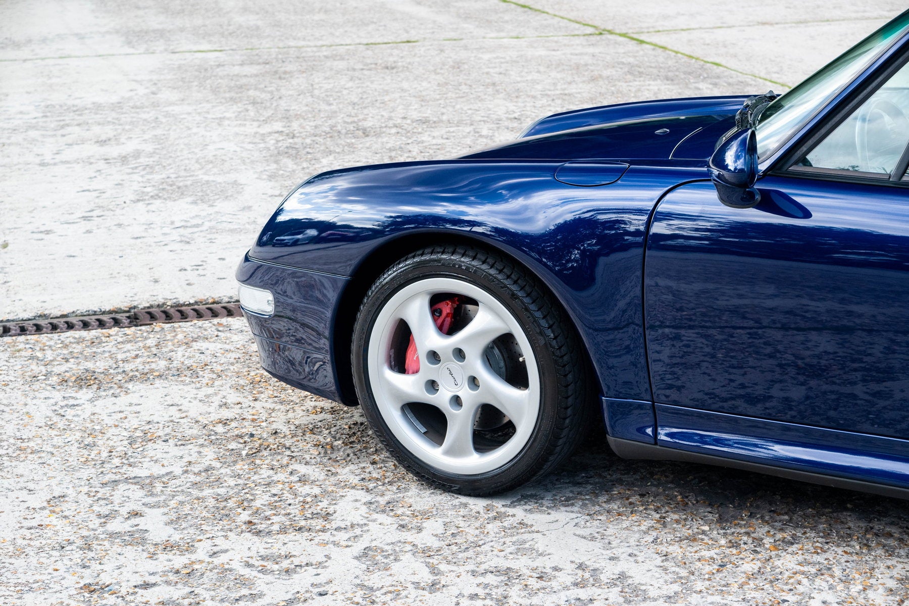 Porsche 993 Turbo 1995 — Iris Blue