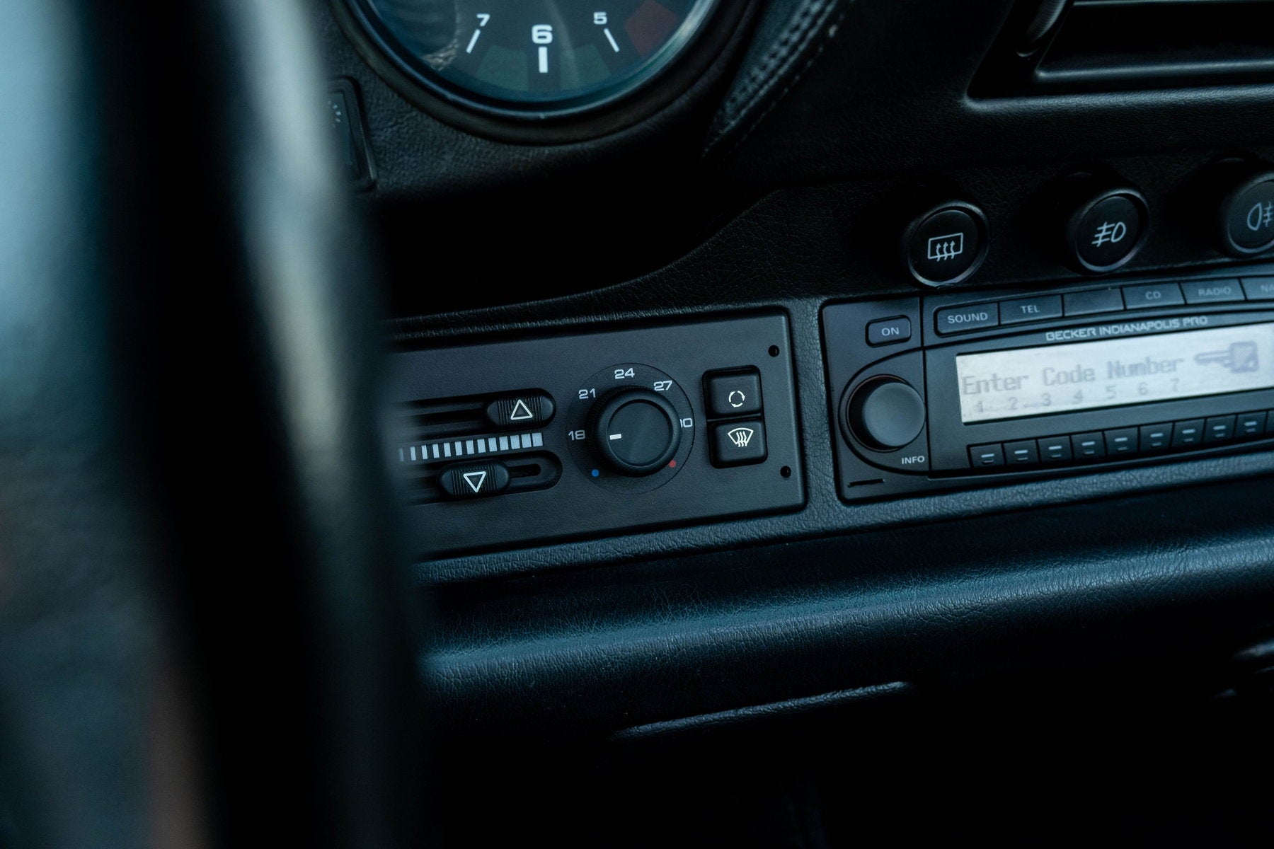 Porsche 993 Turbo 1995 Iris Blue - foto 19