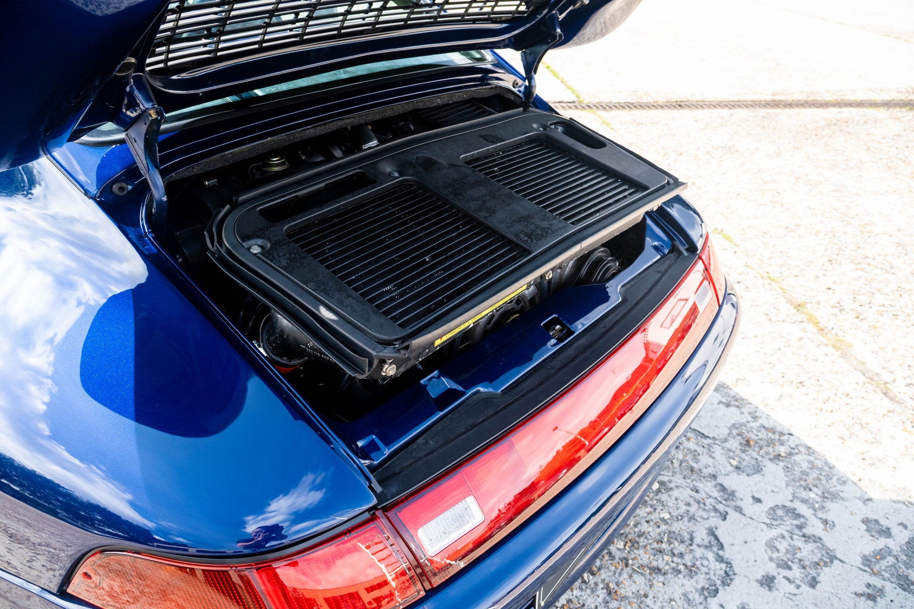Porsche 993 Turbo 1995 — Iris Blue