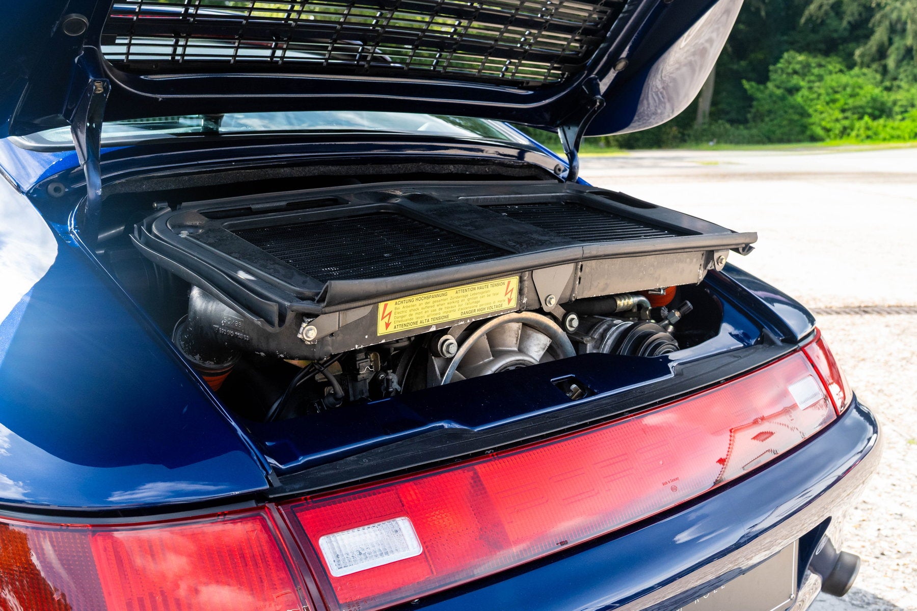 Porsche 993 Turbo 1995 — Iris Blue
