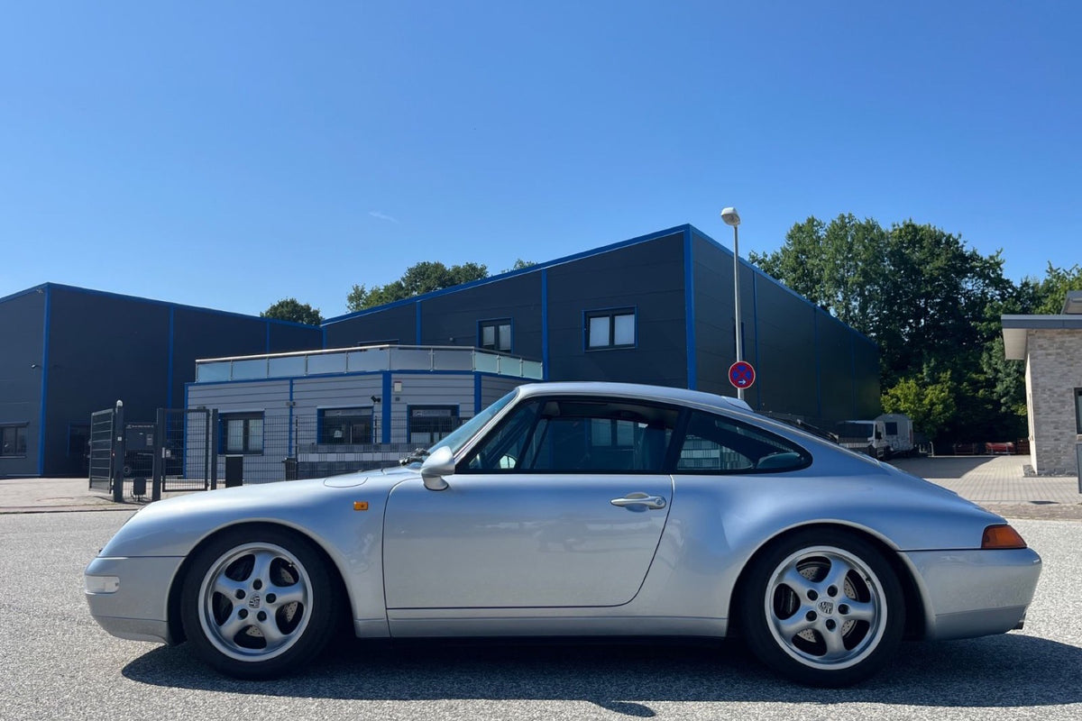 Porsche 993 Carrera 2 Tiptronic 1994 — Polar Silver