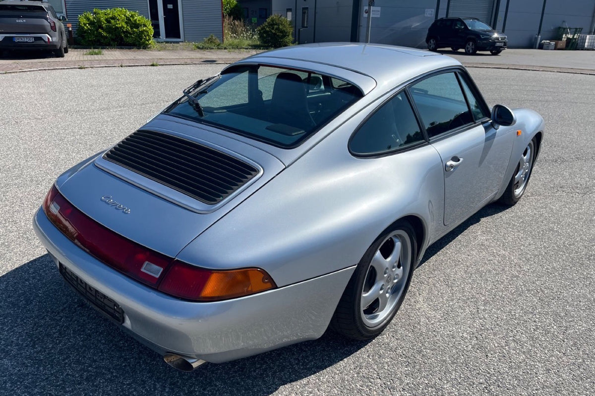 Porsche 993 Carrera 2 Tiptronic 1994 — Polar Silver