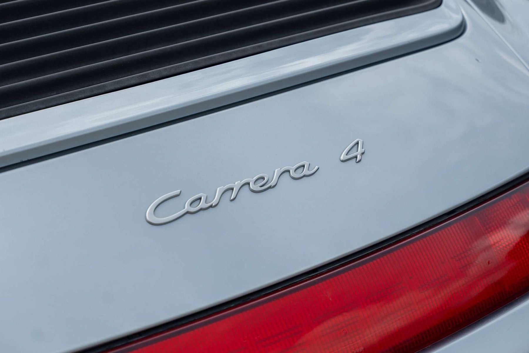 Porsche 993 Carrera 4 1996 Polar Silver - foto 12