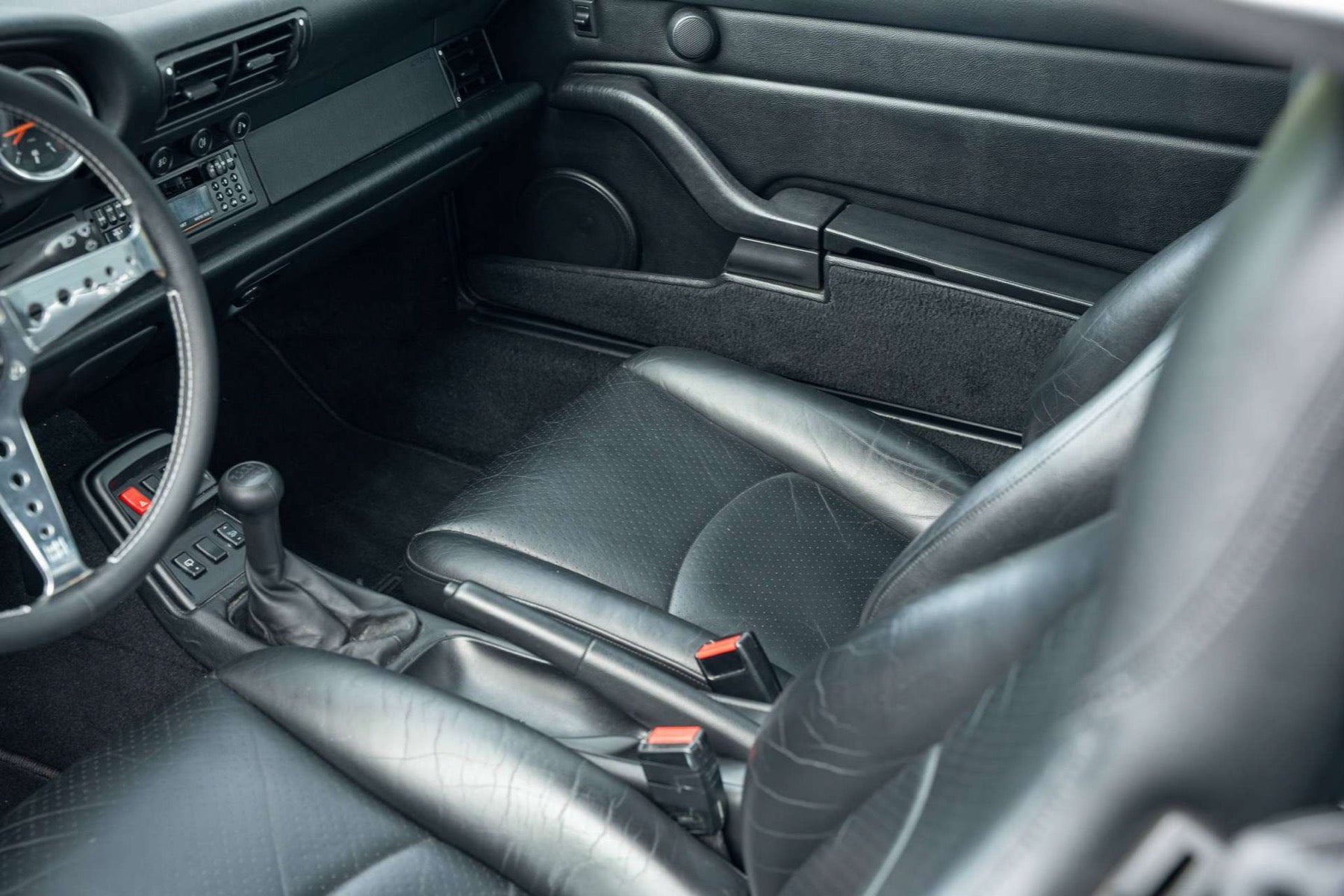 Porsche 993 Carrera 4 1996 Polar Silver - foto 15