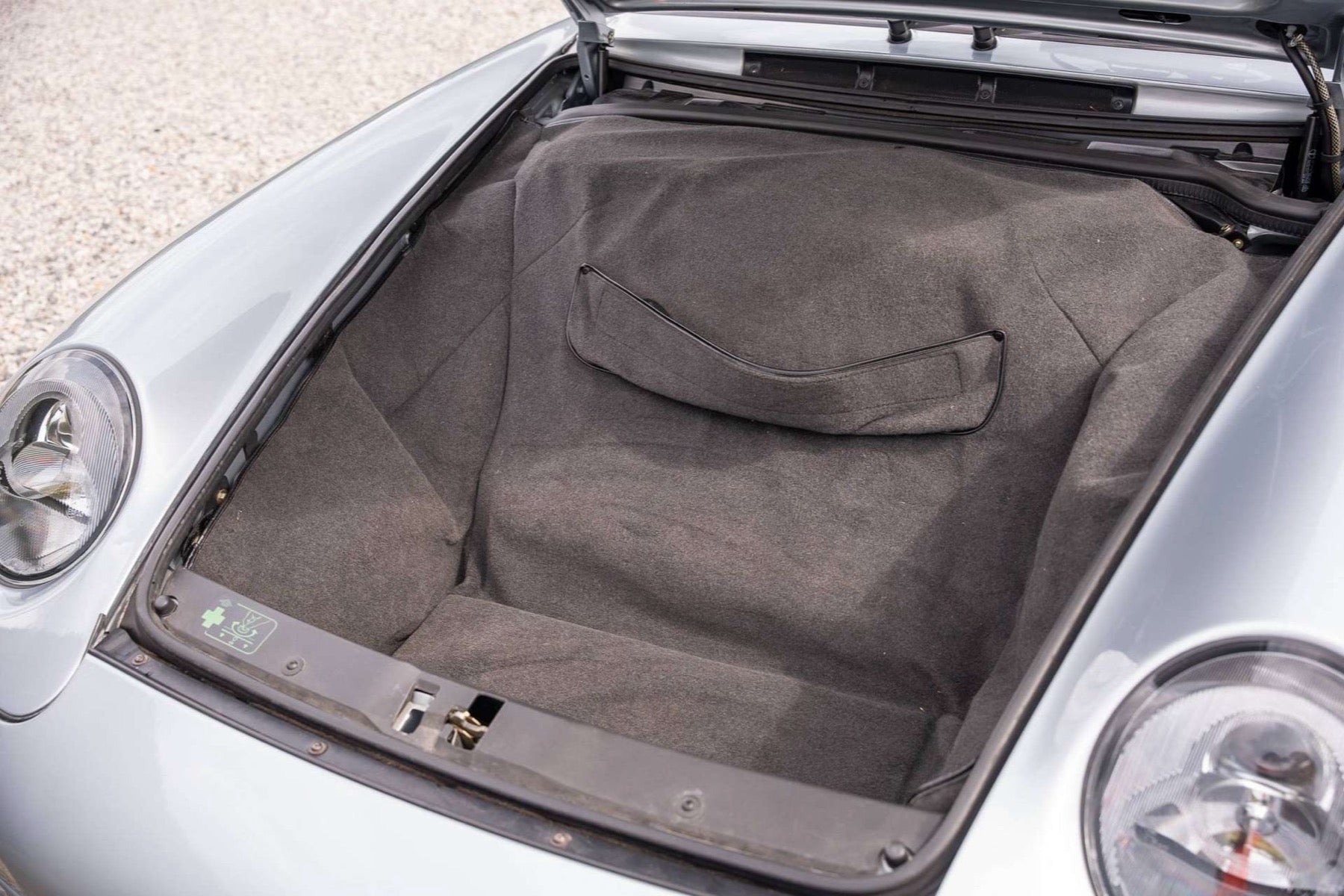 Porsche 993 Carrera 4 1996 Polar Silver - foto 27