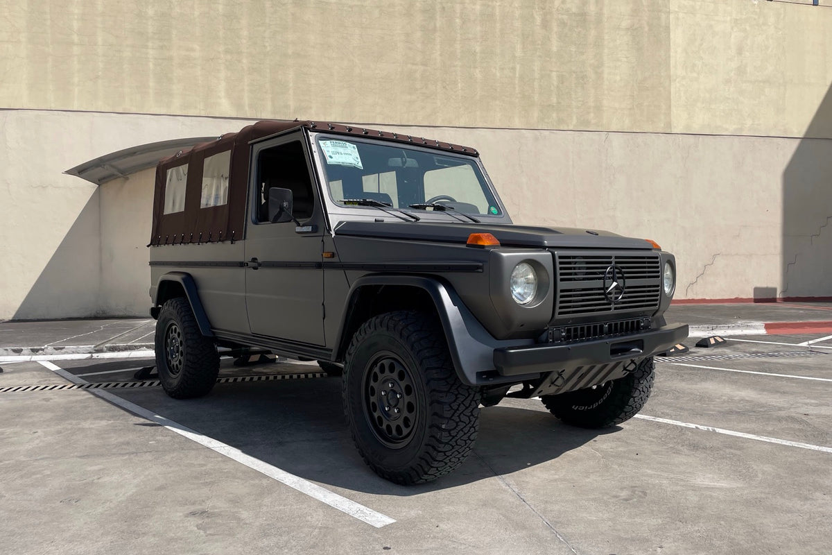 Mercedes-Benz 230 GE Steyr-Puch 1993, frontal tres cuartos