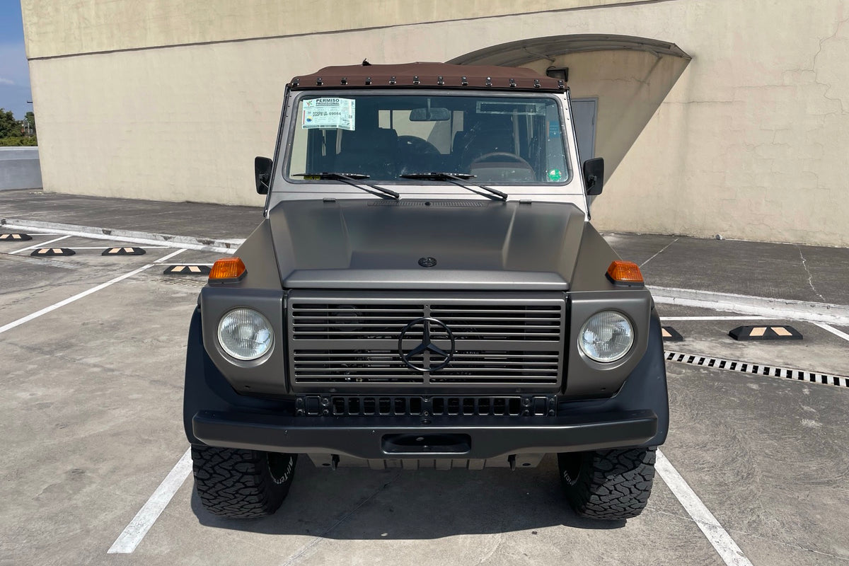 Mercedes-Benz 230 GE Steyr-Puch 1993, frontal con opticas angel-eyes LED