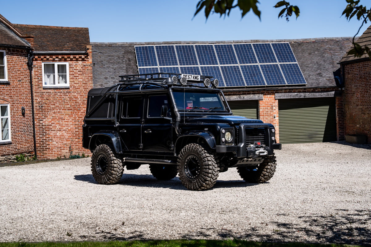 Land Rover Defender 110 Spectre Replica negro - foto 8