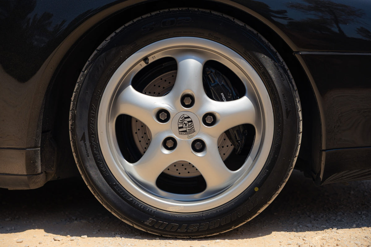 Porsche 993 Carrera 2 Tiptronic 1994 — Negro
