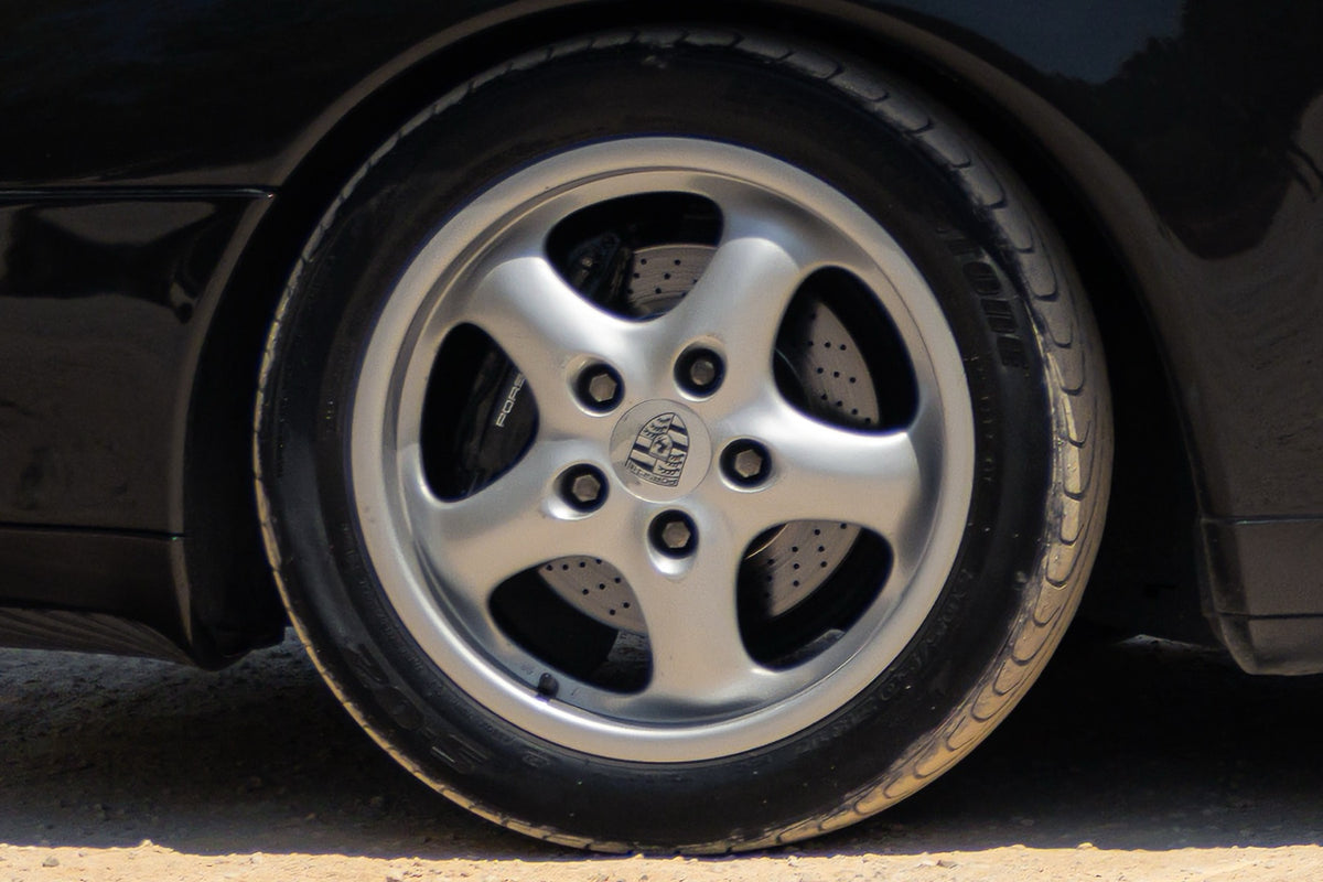 Porsche 993 Carrera 2 Tiptronic 1994 — Negro