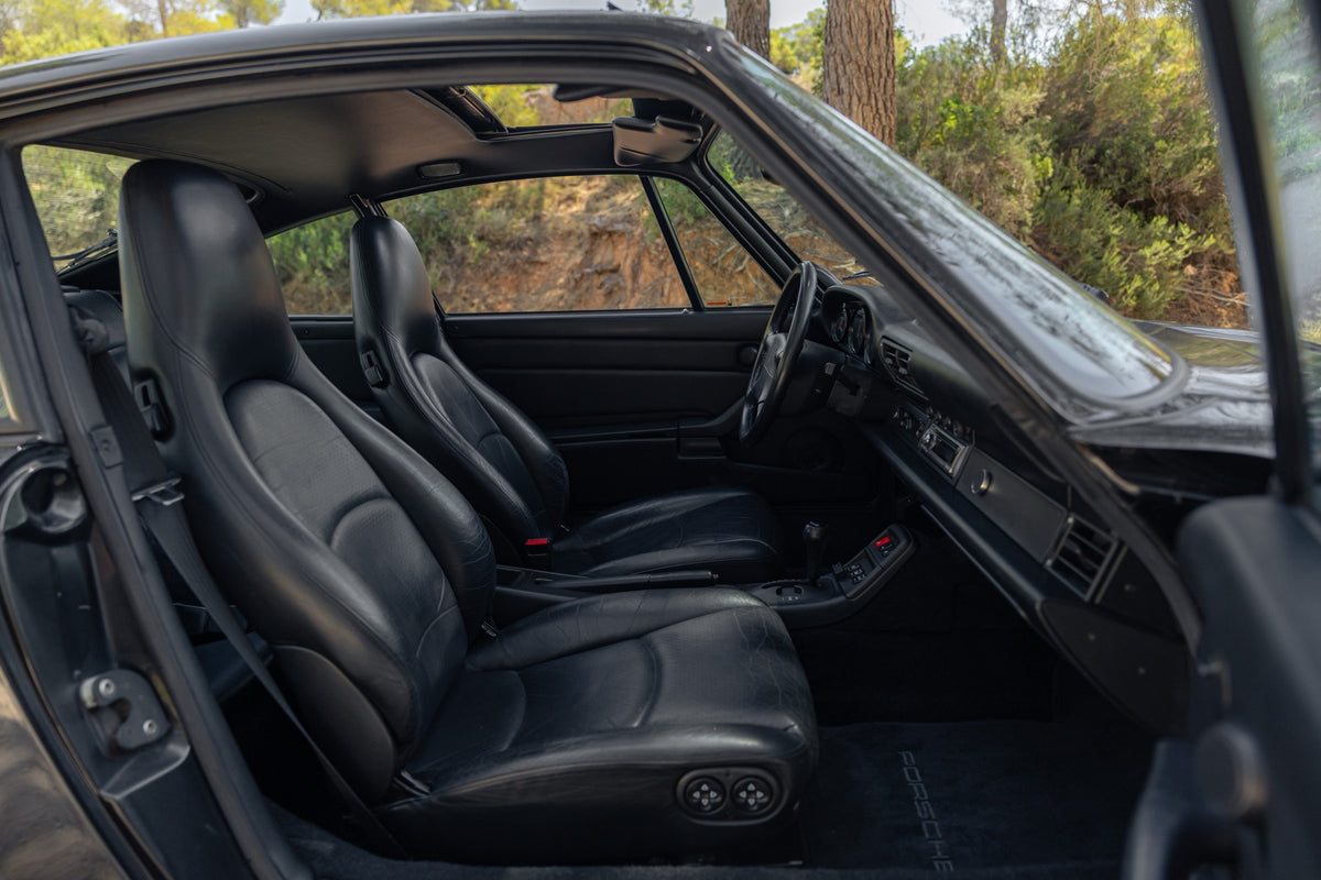 Porsche 993 Carrera 2 Tiptronic 1994 — Negro